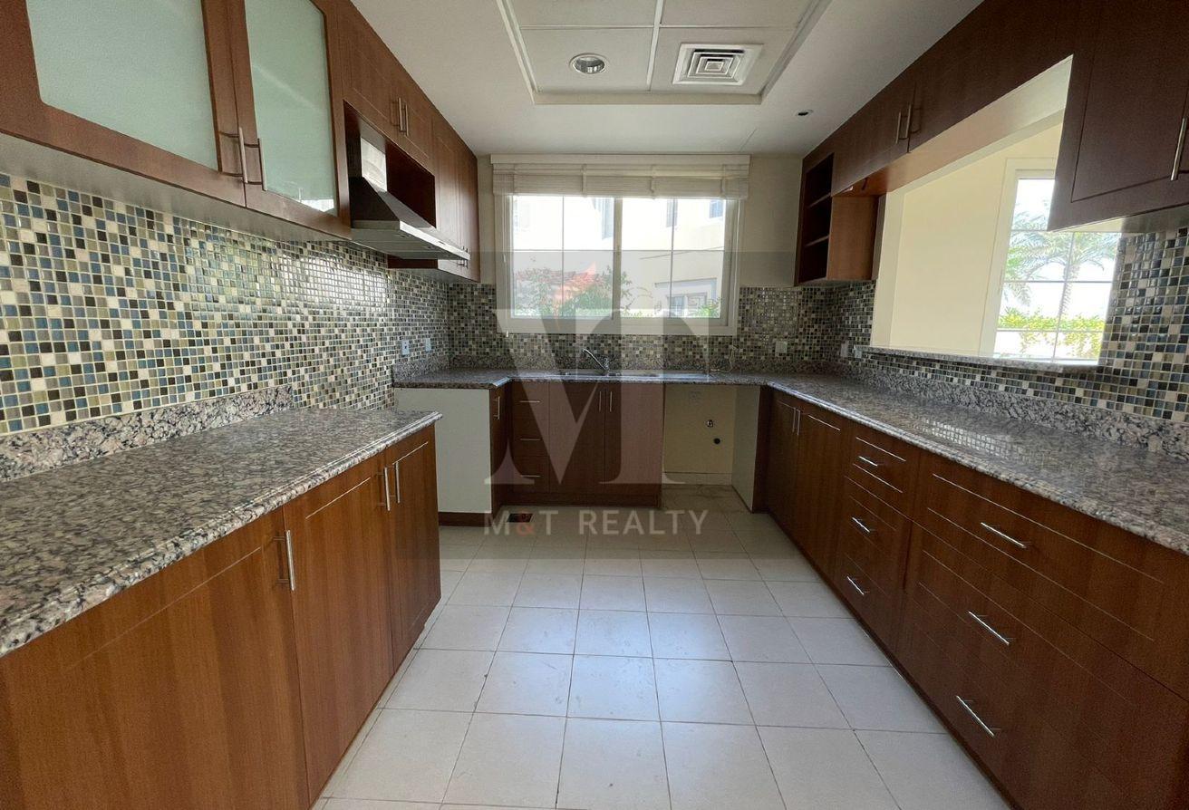 Spacious 3BR + Maid Villa | Family Community photo 11