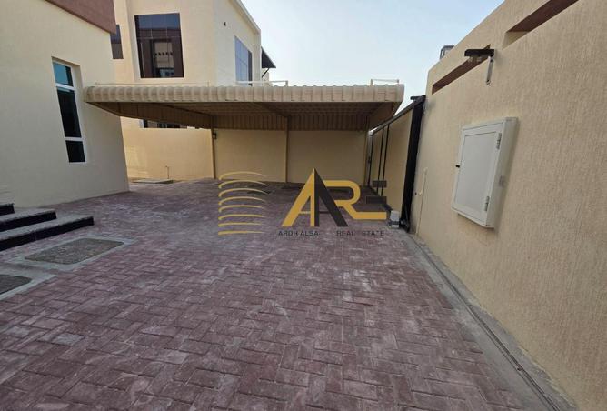 53597665 - Property Image 2