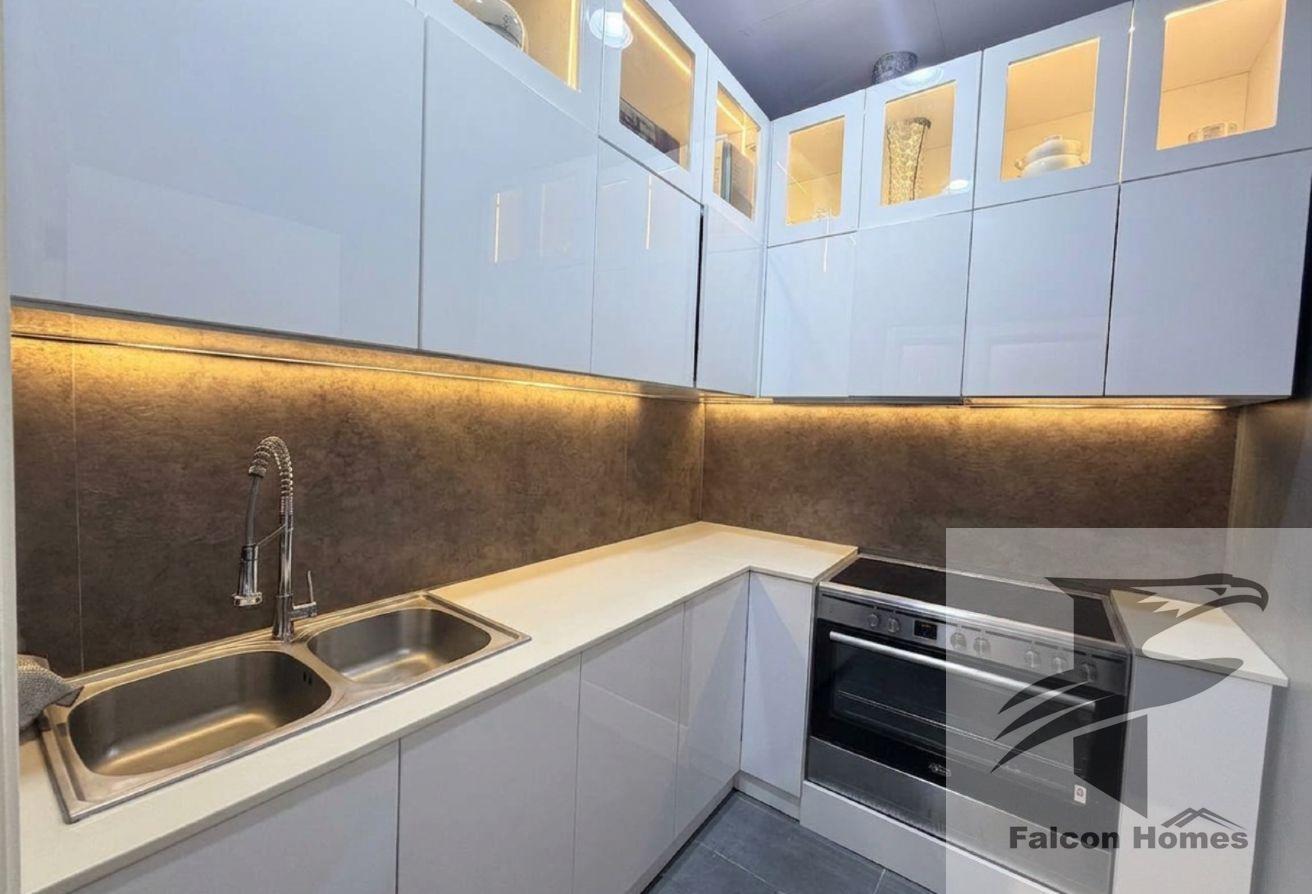 Modern 4BR | Maid Driver | Garden and Pool photo 5