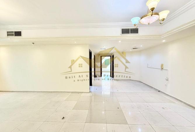 73124220 - Property Image 3