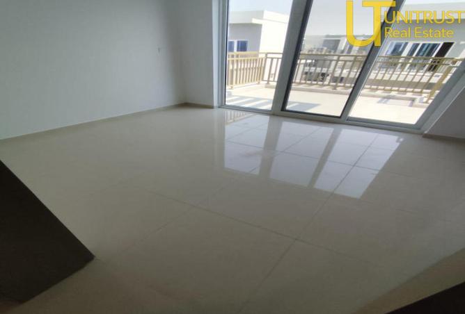 104119955 - Property Image 3