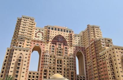Apartment - 3 - 3 for rent in Silicon Gates 1 - Silicon Gates - Dubai Silicon Oasis - Dubai