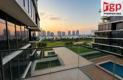 Apartment - Studio - 1 Bathroom for rent in Golf Terrace A - Golf Terrace - Golf Town - DAMAC Hills - Dubai