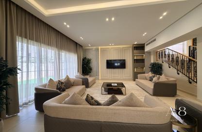 Villa - 4 - 5 for rent in Nad Al Sheba Villas - Nad Al Sheba 3 - Nad Al Sheba - Dubai Villa - 4 - 5 for rent in Nad Al Sheba Villas - Nad Al Sheba 3 - Nad Al Sheba - Dubai