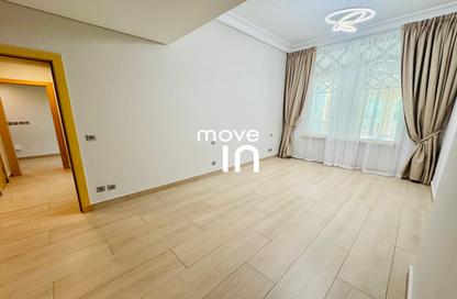 Apartment - 1 Bedroom - 1 Bathroom for rent in Al Tamr - Shoreline Apartments - Palm Jumeirah - Dubai