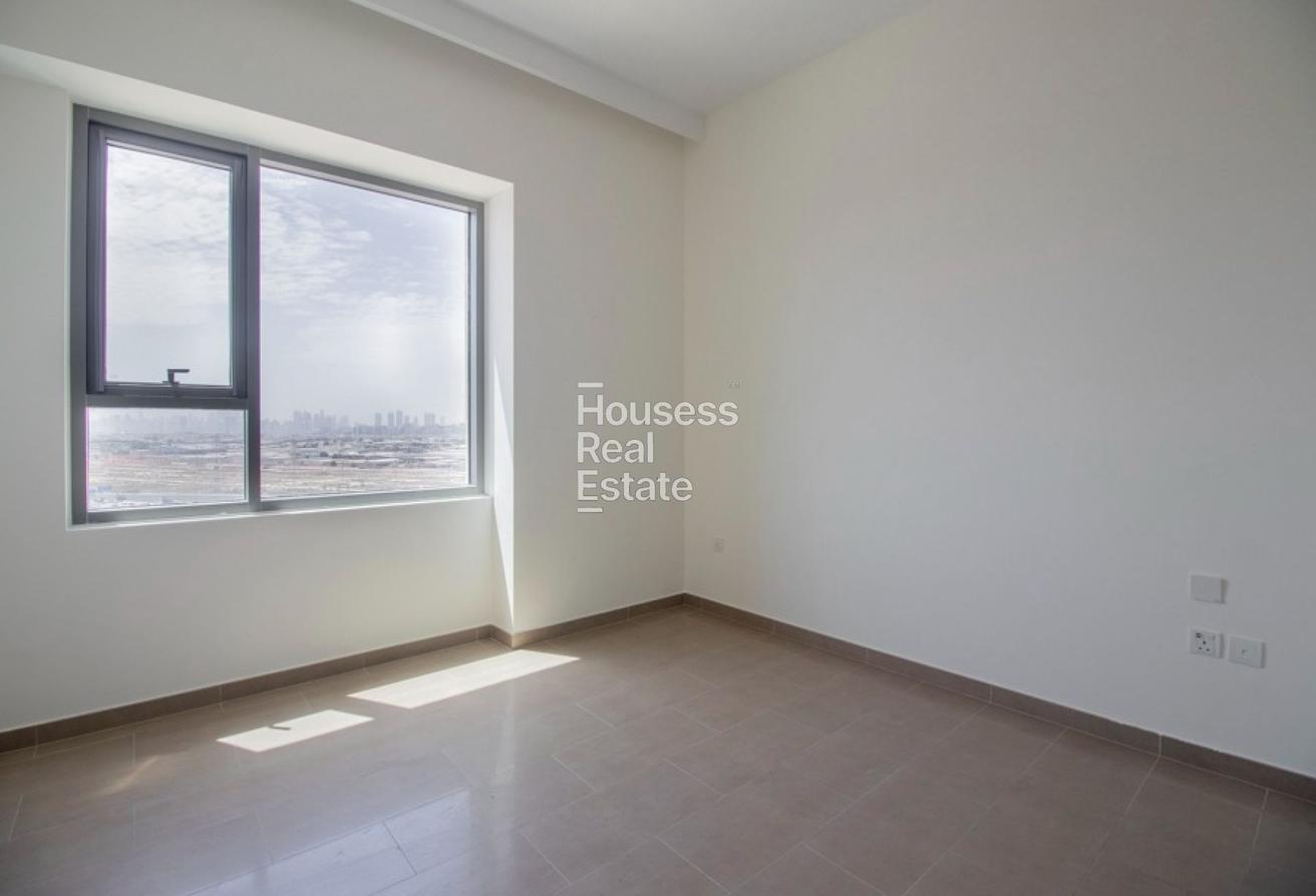 Vacant | Burj Al Arab View | Unfurnished photo 9
