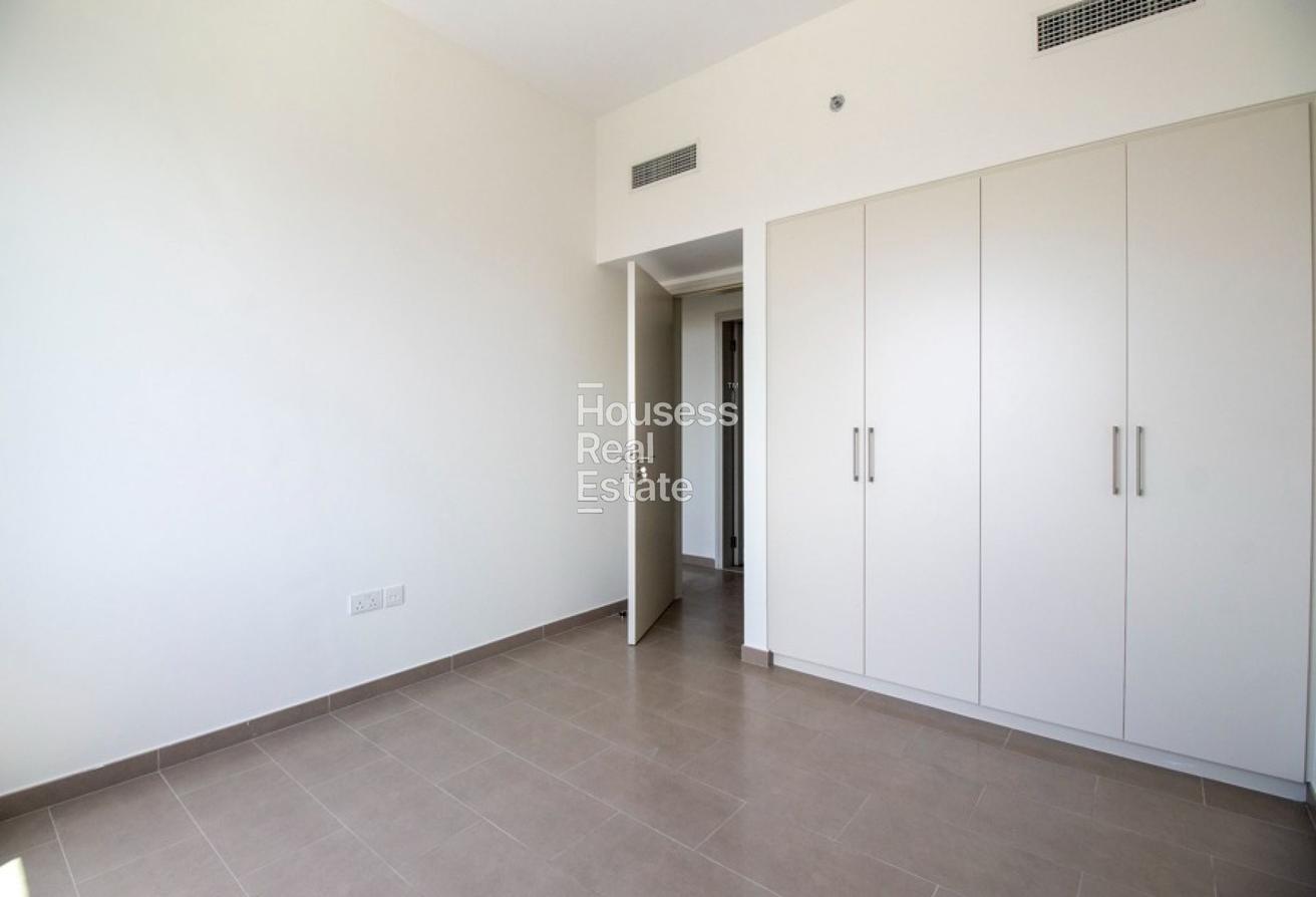 Vacant | Burj Al Arab View | Unfurnished photo 6