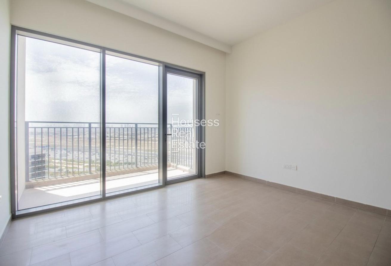 Vacant | Burj Al Arab View | Unfurnished photo 4
