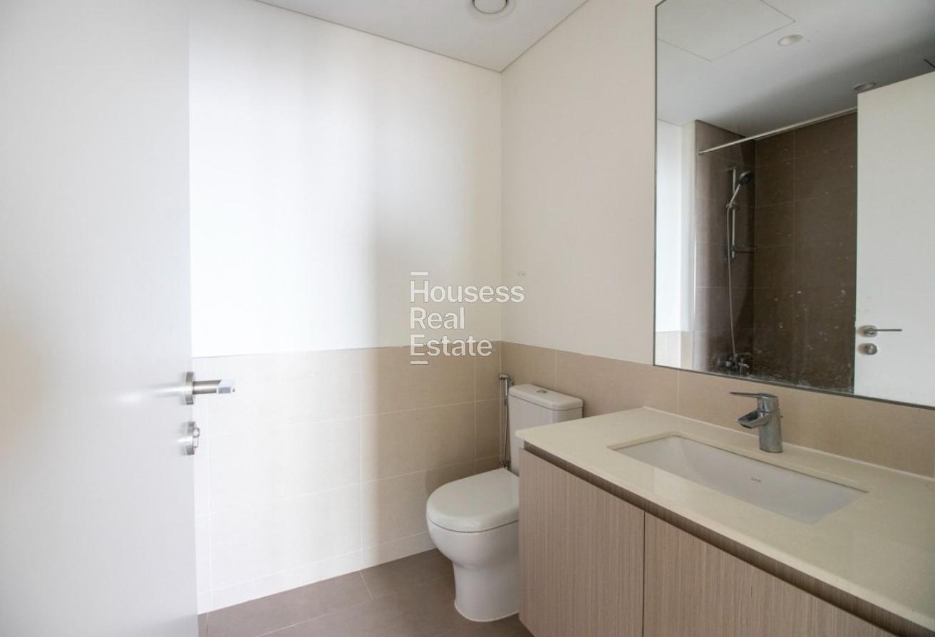 Vacant | Burj Al Arab View | Unfurnished photo 18