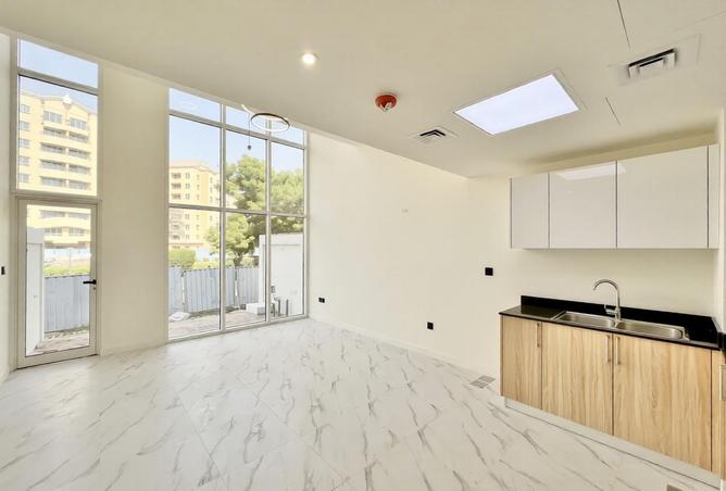 76975309 - Property Image 2