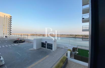 Apartment - 2 - 2 for rent in Waters Edge - Yas Island - Abu Dhabi