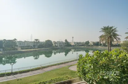 فيلا - 2 غرف نوم - 3 حمامات للايجار في الينابيع 10 - الينابيع - دبي