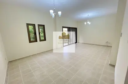Apartment - 2 Bedrooms - 2 Bathrooms for rent in The Gardens Buildings - The Gardens - Dubai