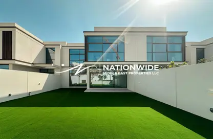 Townhouse - 3 Bedrooms - 4 Bathrooms for rent in Nad Al Dhabi - Al Jubail Island - Abu Dhabi