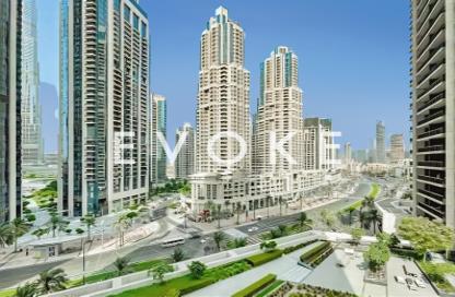Apartment - 2 - 3 for sale in Boulevard Crescent Tower 1 - BLVD Crescent - Downtown Dubai - Dubai