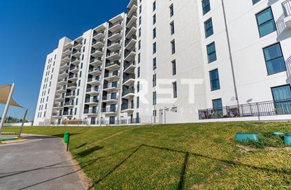Apartment - Studio - 1 Bathroom for rent in Waters Edge - Yas Island - Abu Dhabi