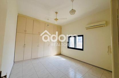 Villa - Studio - 7+ Bathrooms for rent in Al Satwa - Dubai