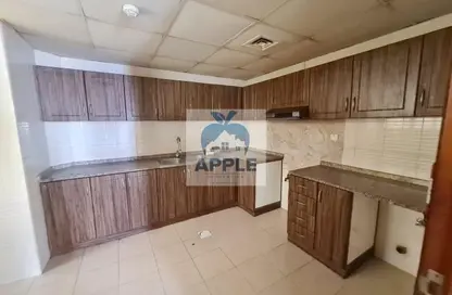 Apartment - 1 Bedroom - 2 Bathrooms for rent in Muwailih Building - Muwaileh - Sharjah