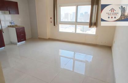 Apartment - Studio - 1 Bathroom for rent in Qasimia 10 building - Al Mahatta - Al Qasimia - Sharjah