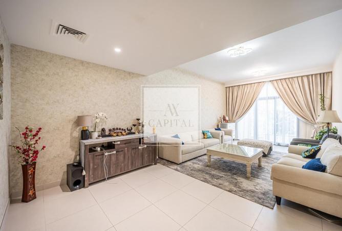 74235100 - Property Main Image