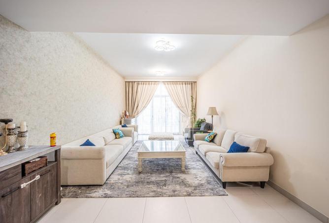 74235100 - Property Image 2
