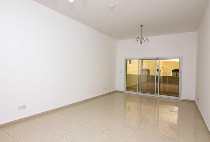 70670572 - Property Image 2