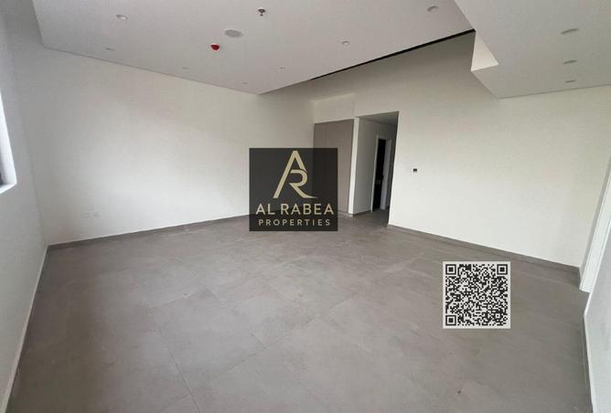 89211200 - Property Image 3