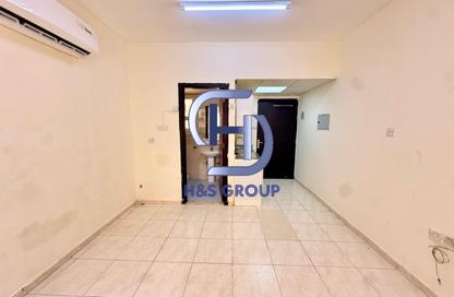 Apartment - Studio - 1 Bathroom for rent in Fire Station Road - Muwaileh - Sharjah