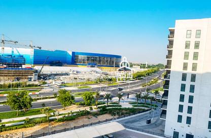 Apartment - 2 Bedrooms - 2 Bathrooms for sale in Waters Edge - Yas Island - Abu Dhabi