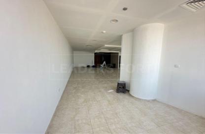 Office Space - Studio - 4 Bathrooms for rent in Damac Executive Heights - Barsha Heights (Tecom) - Dubai