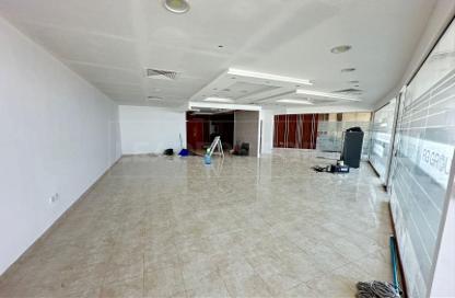 Office Space - Studio - 4 Bathrooms for rent in Damac Executive Heights - Barsha Heights (Tecom) - Dubai