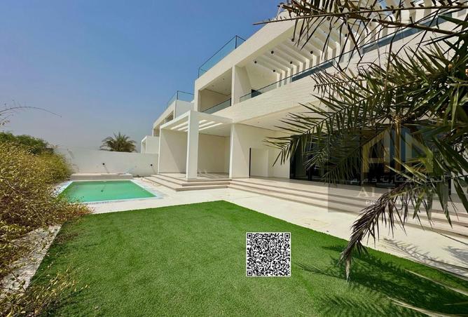 BRAND NEW LUXURY-ELEVATOR-POOL-G+1+ROOF-GOLF