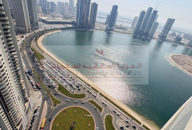 شقة 3 غرف نوم بمساحة واسعةواطلالة مائيةمفتوحة