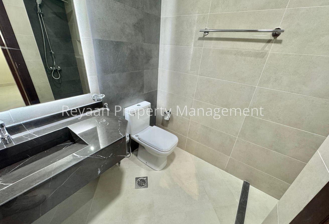WITH MAID ROOM NEAR TO SCHOOL WITH FREE Parking photo 17