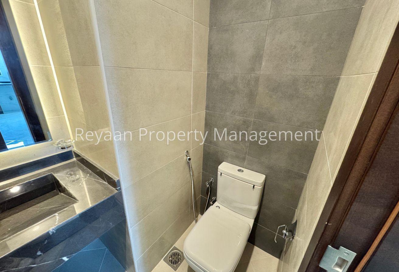 WITH MAID ROOM NEAR TO SCHOOL WITH FREE Parking photo 16