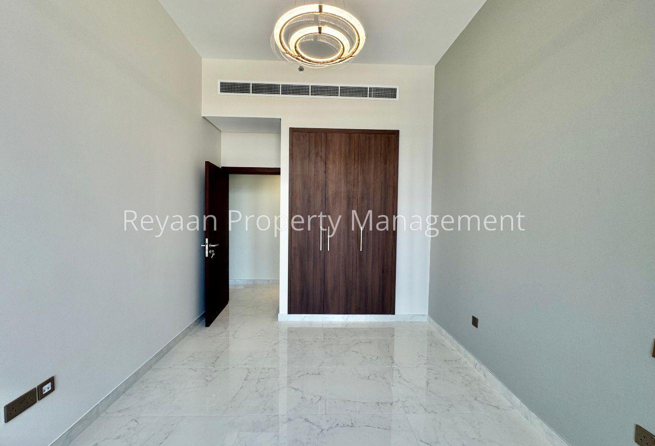 WITH MAID ROOM NEAR TO SCHOOL WITH FREE Parking photo 11