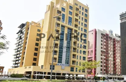 Apartment - 2 Bedrooms - 2 Bathrooms for rent in Green View 2 - Green View - Barsha Heights (Tecom) - Dubai