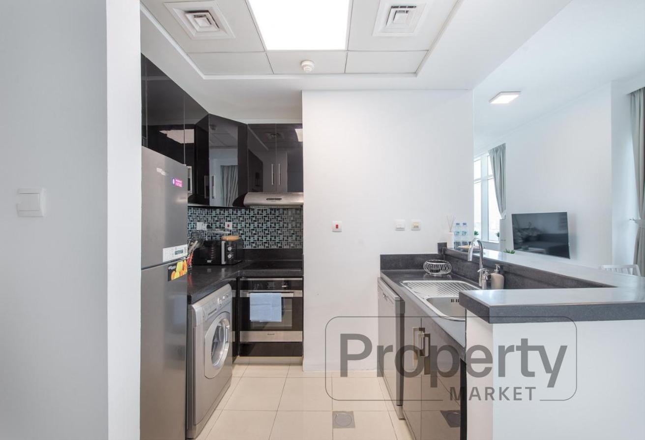 12 Payments Option | Well-Furnished | Balcony photo 5