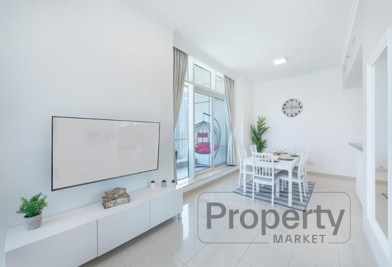 12 Payments Option | Well-Furnished | Balcony photo 4