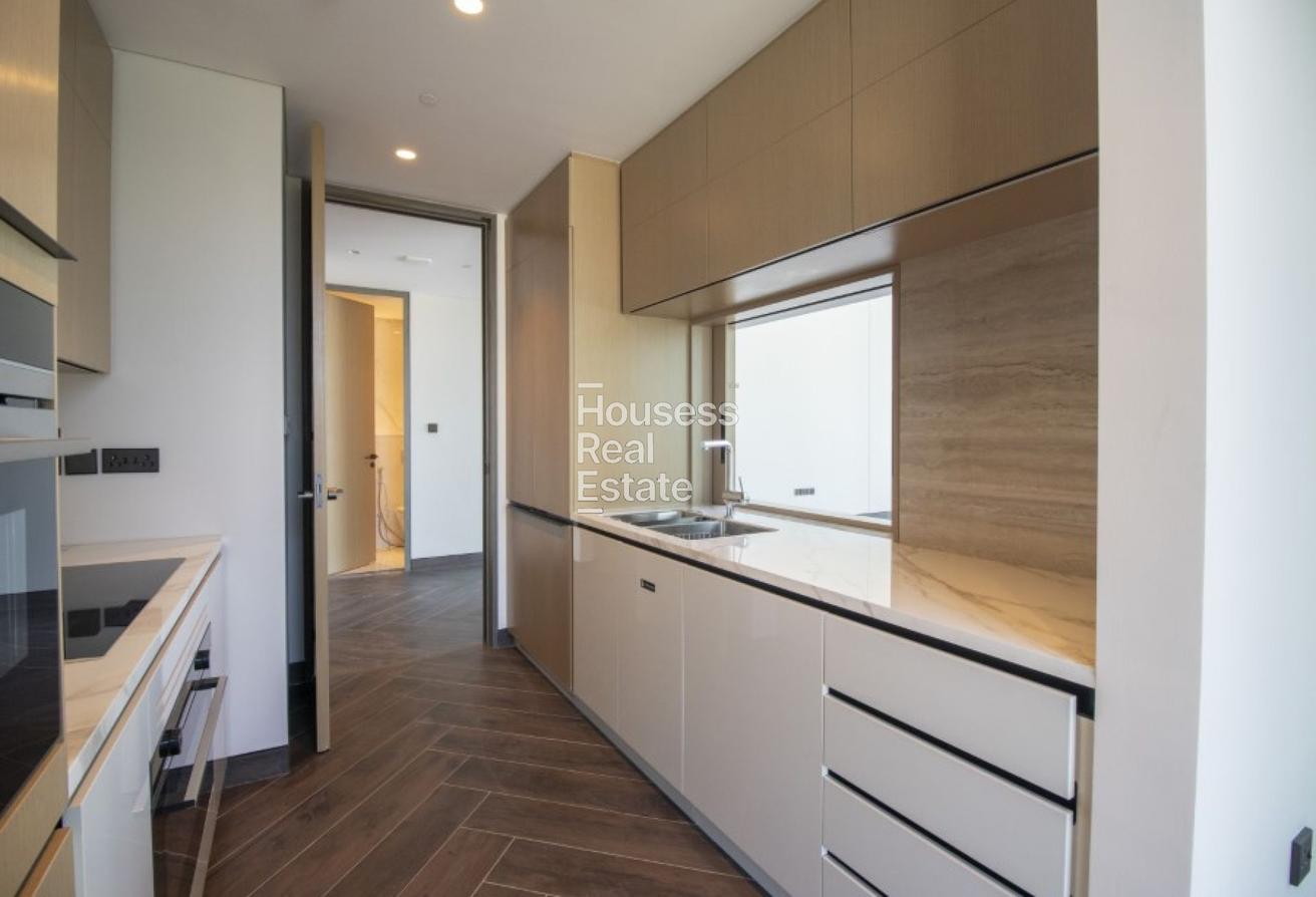 Luxury 2BR Duplex | Semi-Furnished | Vacant photo 9