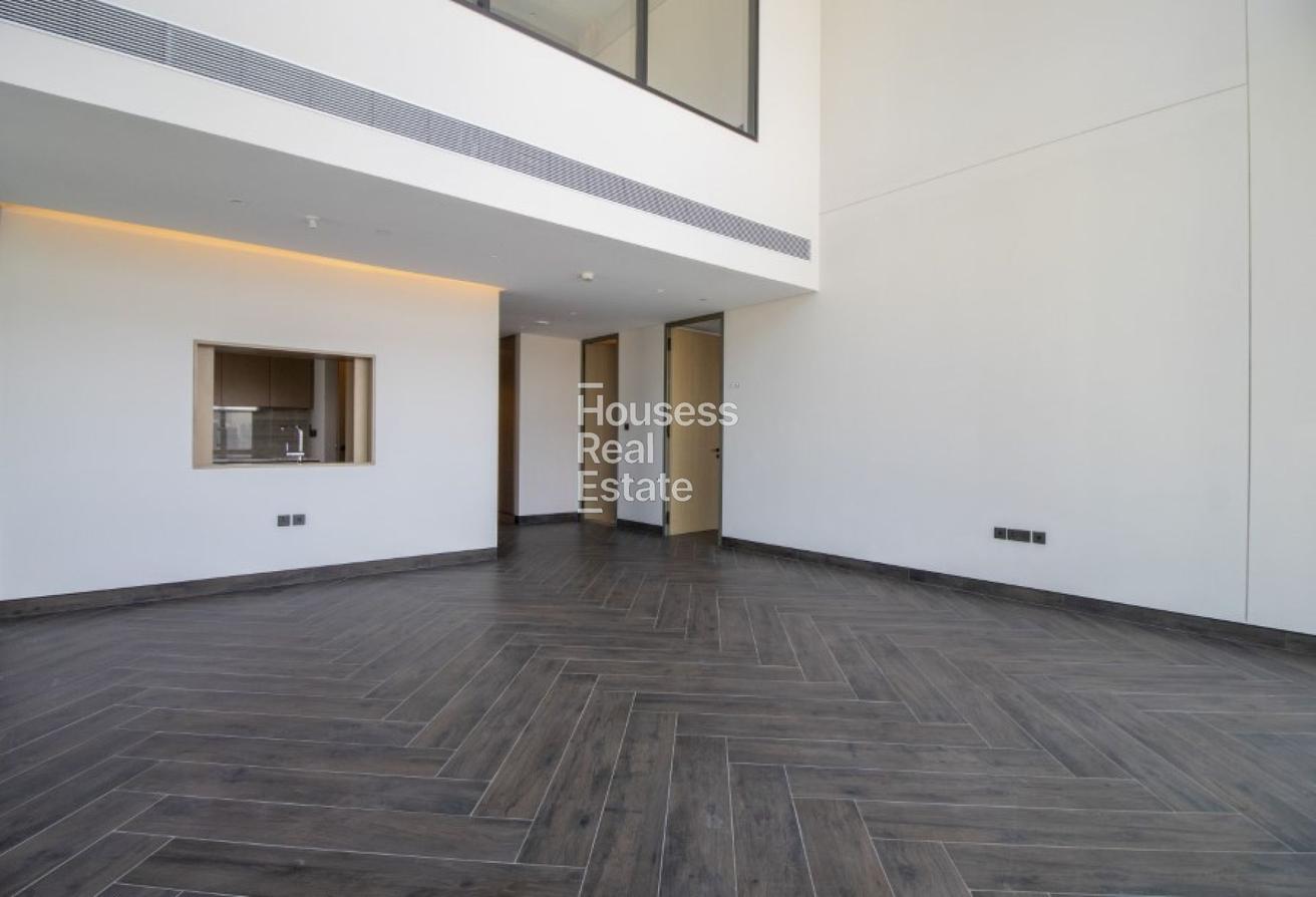 Luxury 2BR Duplex | Semi-Furnished | Vacant photo 4