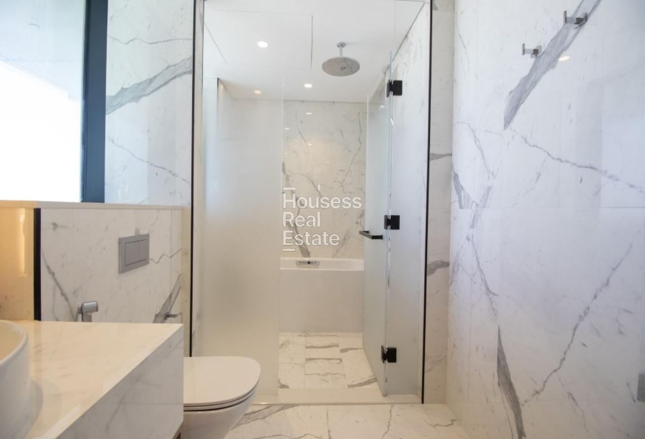Luxury 2BR Duplex | Semi-Furnished | Vacant photo 21