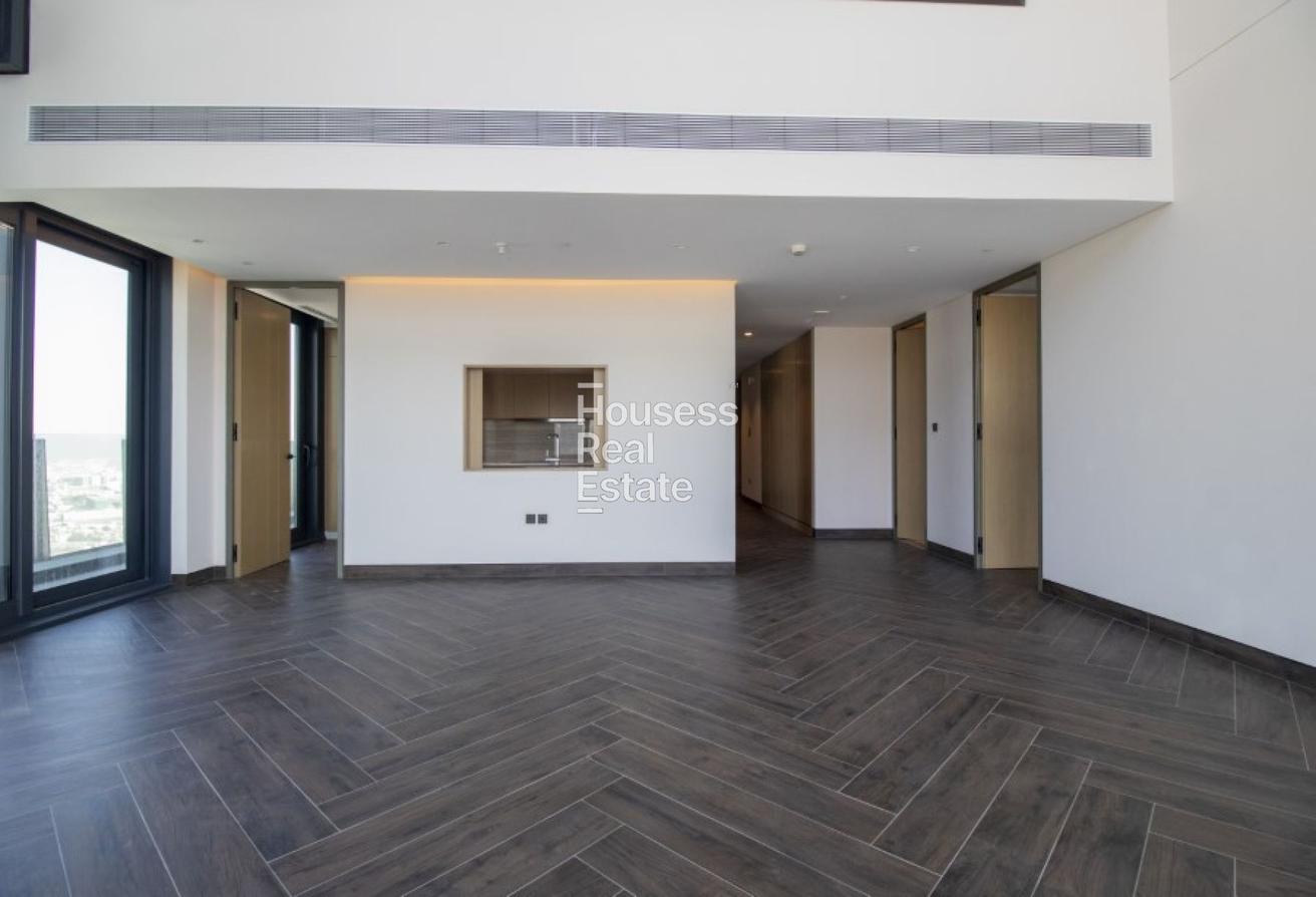 Luxury 2BR Duplex | Semi-Furnished | Vacant photo 5