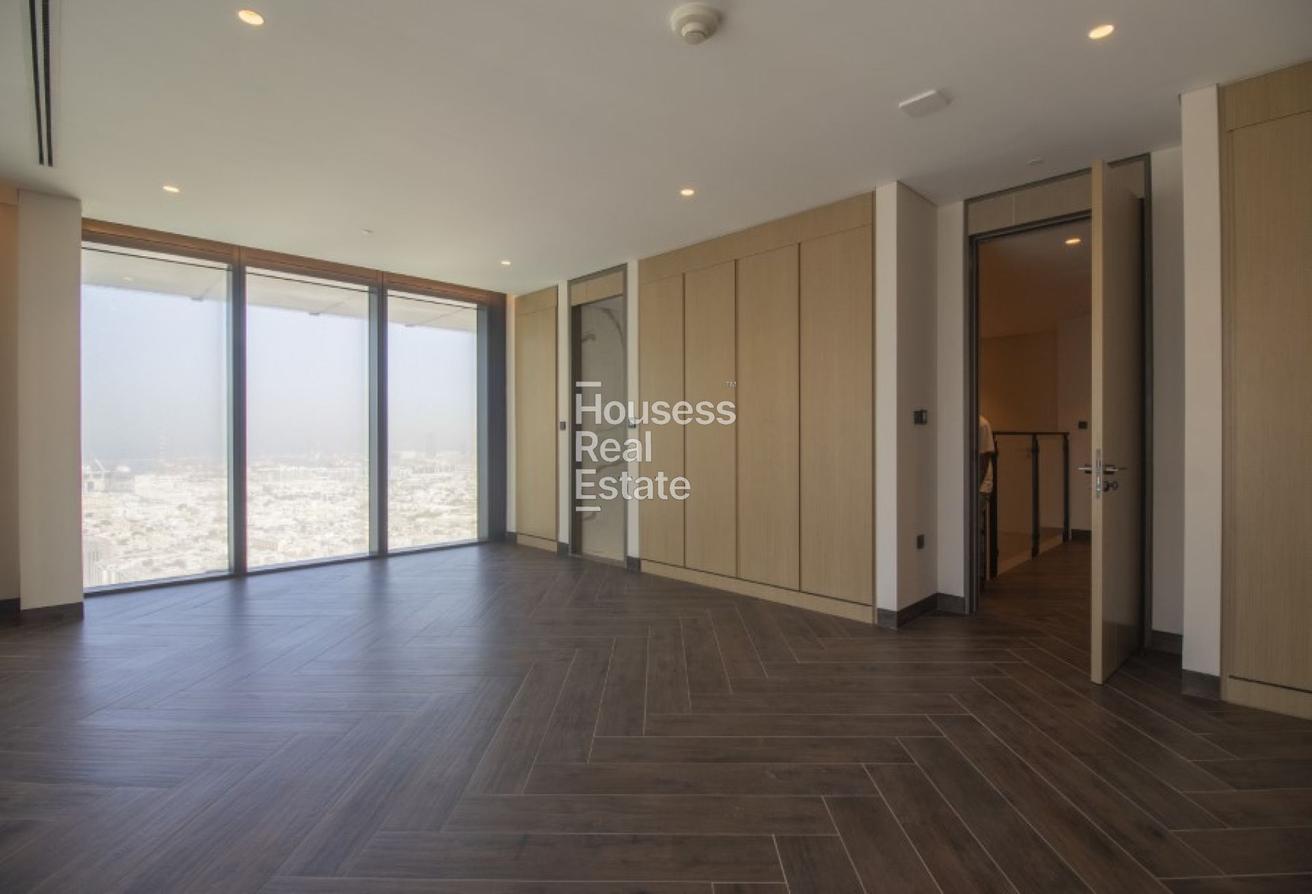 Luxury 2BR Duplex | Semi-Furnished | Vacant photo 13