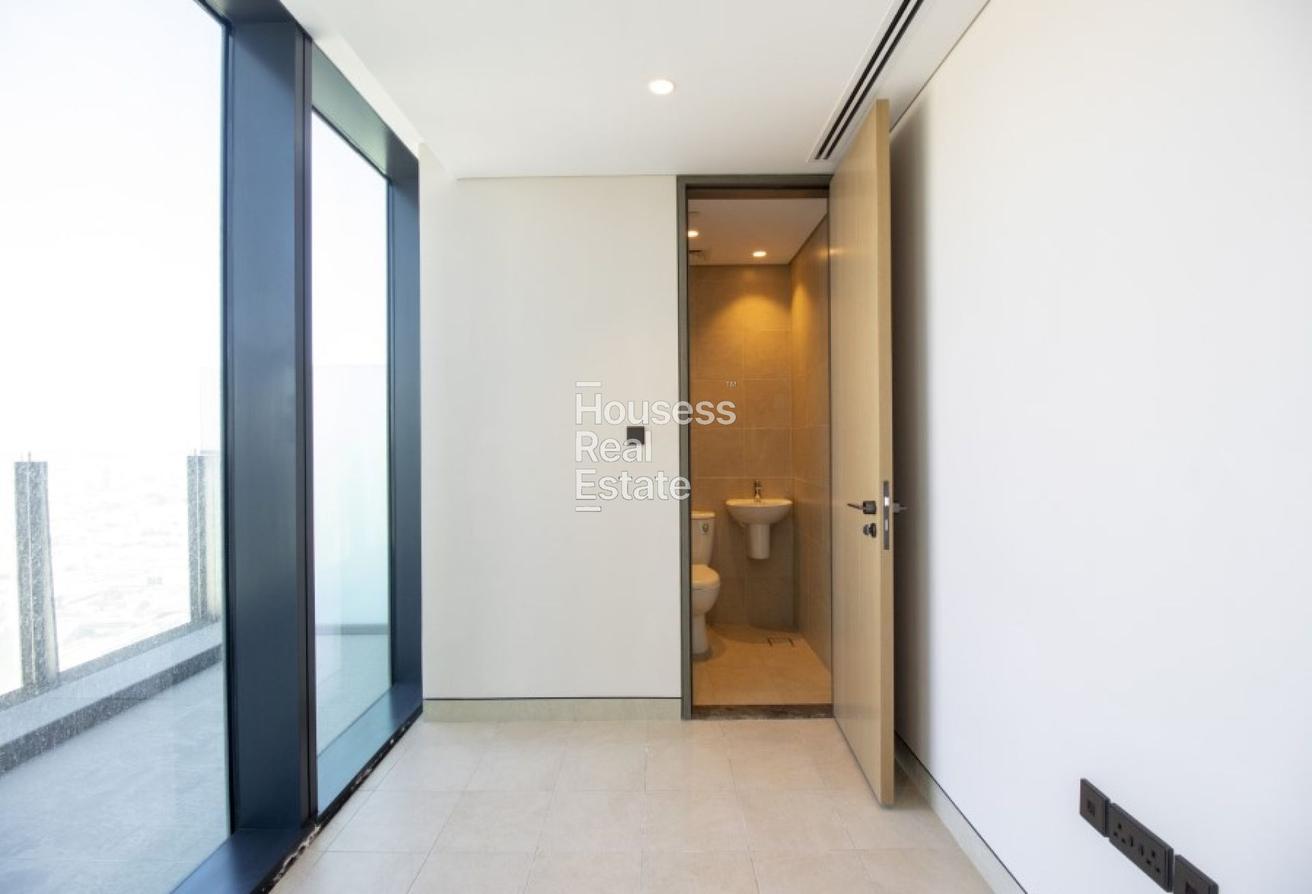 Luxury 2BR Duplex | Semi-Furnished | Vacant photo 10