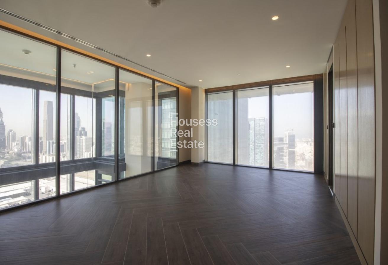 Luxury 2BR Duplex | Semi-Furnished | Vacant photo 12