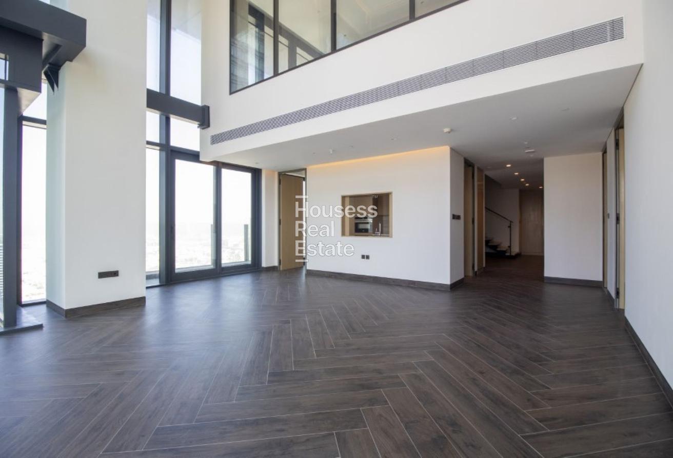 Luxury 2BR Duplex | Semi-Furnished | Vacant photo 3