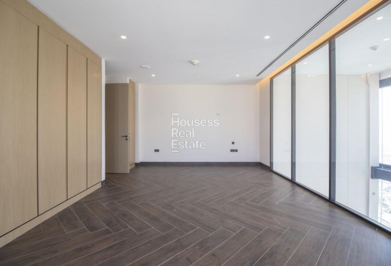 Luxury 2BR Duplex | Semi-Furnished | Vacant photo 15