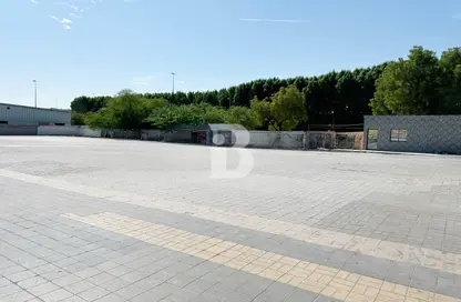 Land - Studio for rent in Umm Ramool - Dubai