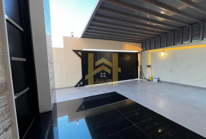 76165287 - Property Image 3